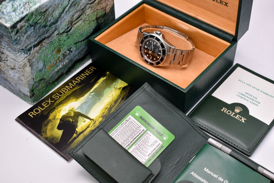 Rolex Sea-Dweller 16600 Image 6
